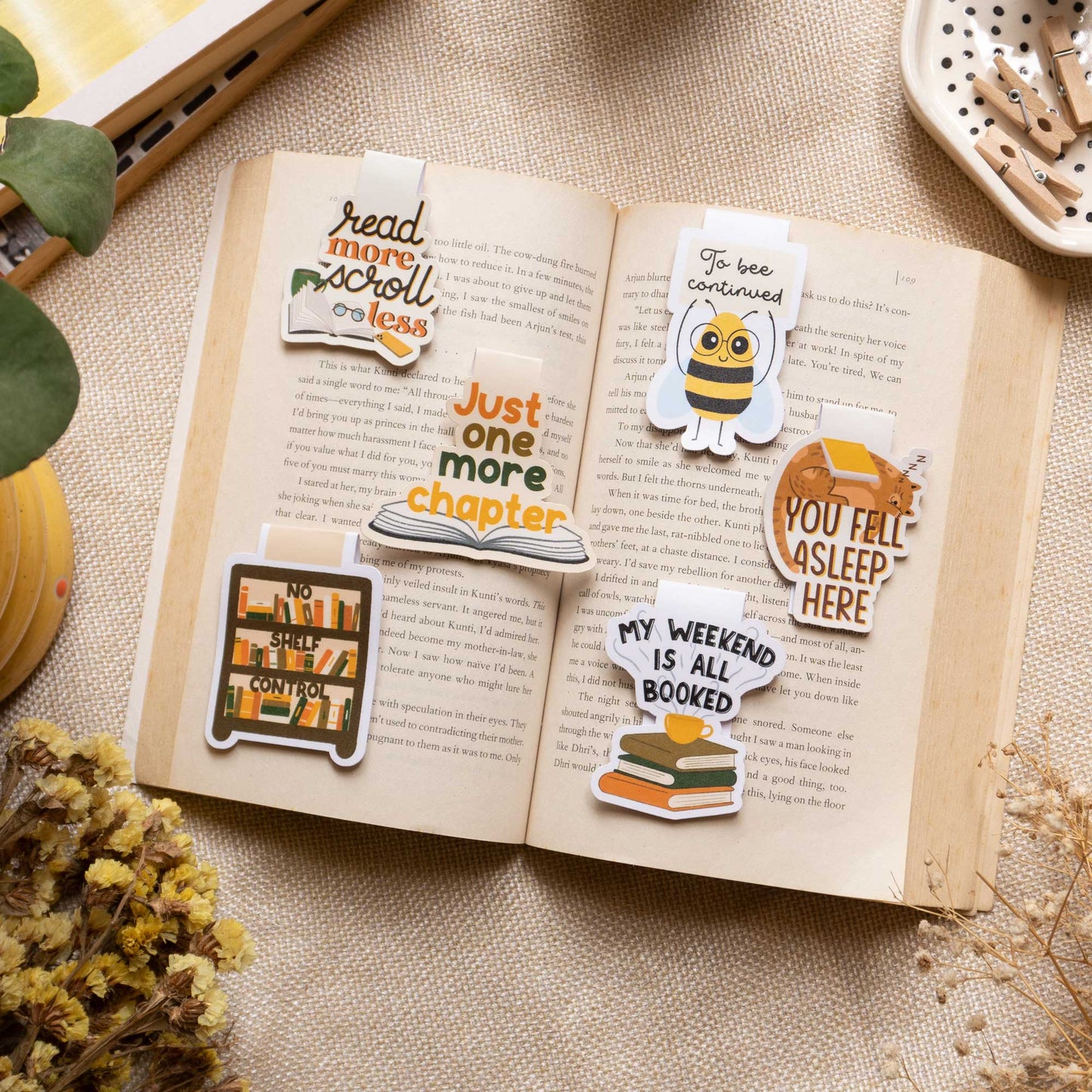 Bold & Bright Set of 6 Magnetic Bookmarks